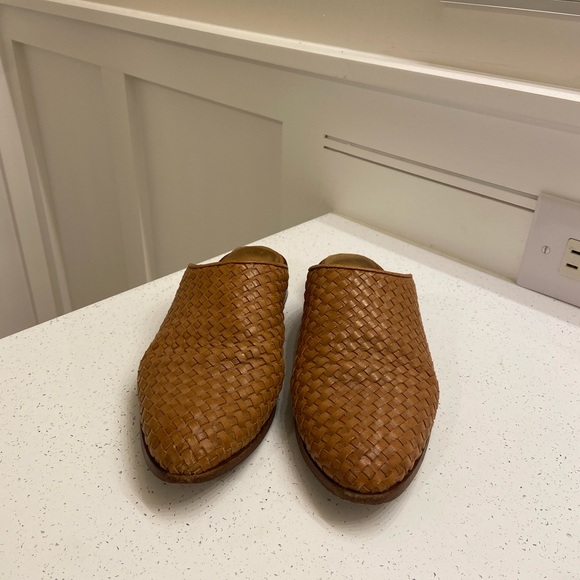 Nisolo Woven Alma Mule - Picture 3 of 8